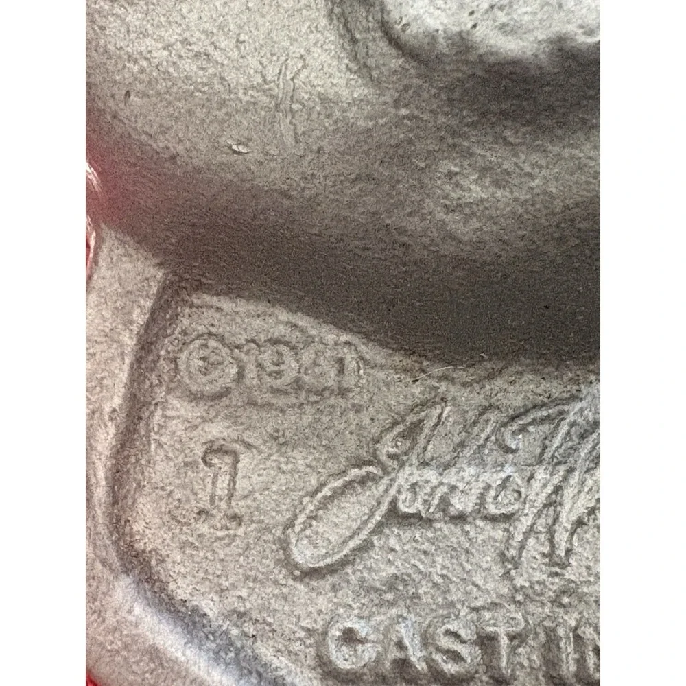 VTG John Wright Cast Iron Flower Mold Muffin Bread Baking Pan 1991 USA 13